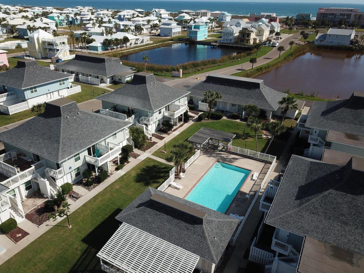 Ec203 Newly Remodeled, One Bedroom, Second Floor Condo, Shared Pool, Grills And Boardwalk Port Aransas Exterior photo